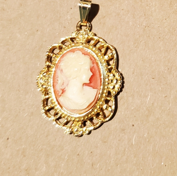 Vintage Cameo carnelian woman Cameo Pendant - Picture 7 of 12